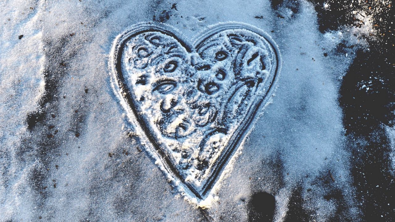 Wallpaper heart, snow, shape