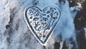 Preview wallpaper heart, snow, shape