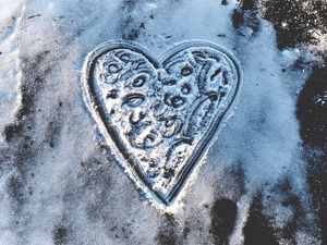 Preview wallpaper heart, snow, shape