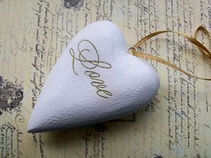 Preview wallpaper heart, stone, pendant, souvenir