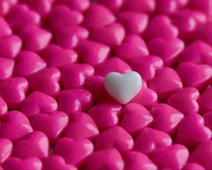 Preview wallpaper hearts, candy, macro, love