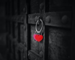 Preview wallpaper hearts, lock, gate, dark