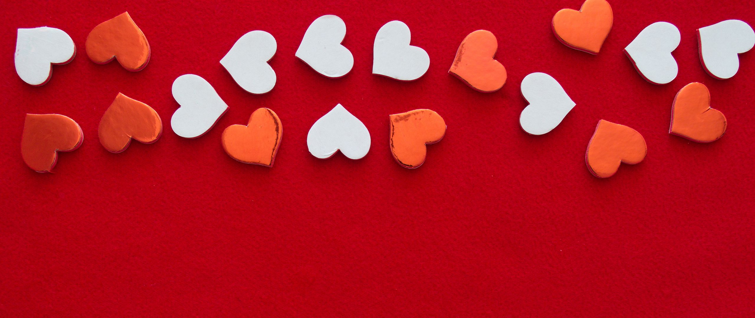 2560x1080 Wallpaper hearts, love, background, white, red