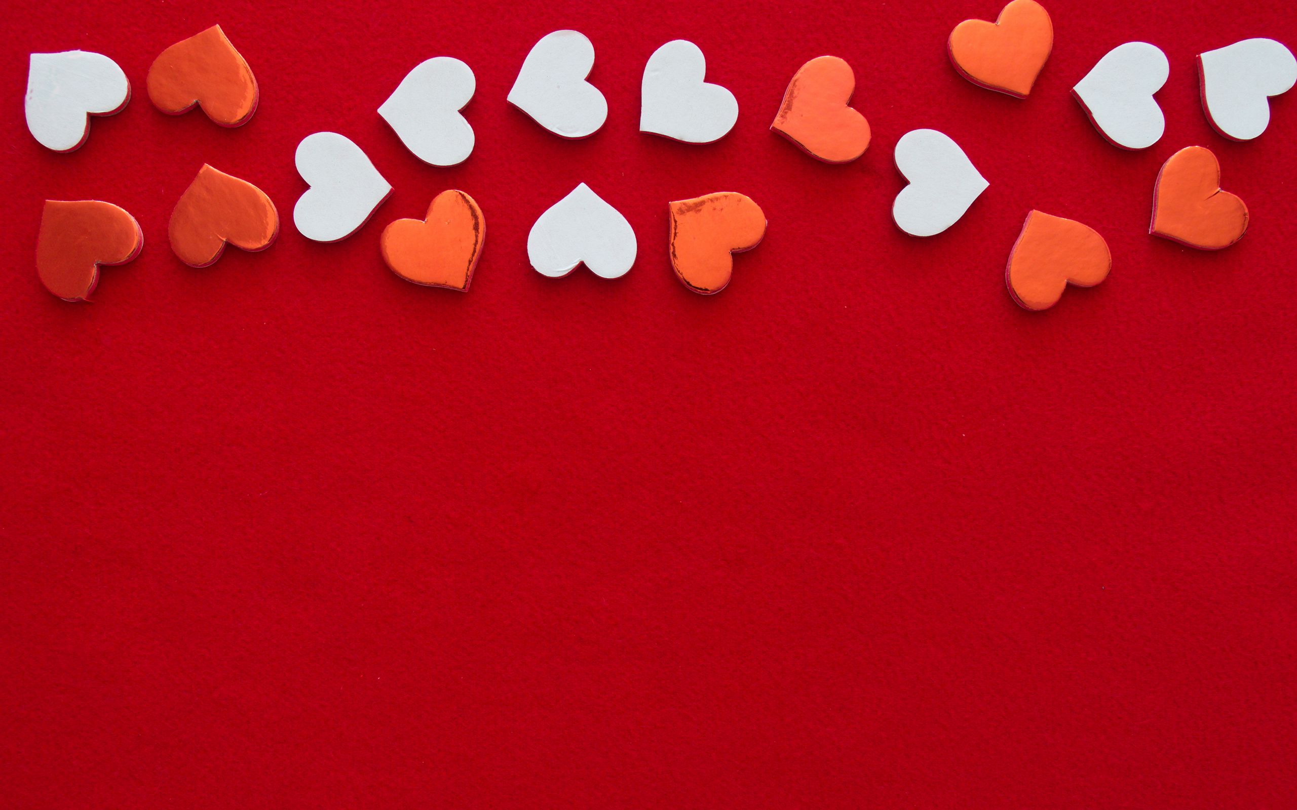 2560x1600 Wallpaper hearts, love, background, white, red