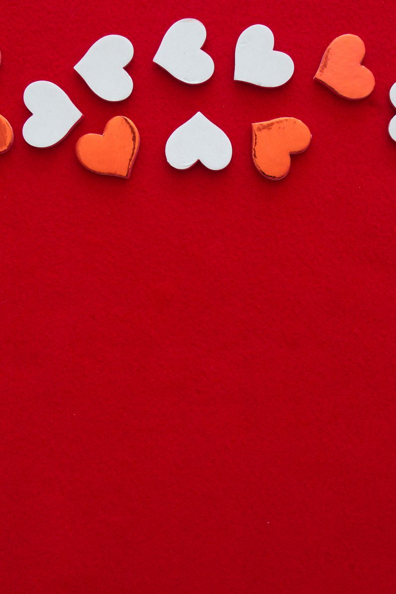 800x1200 Wallpaper hearts, love, background, white, red