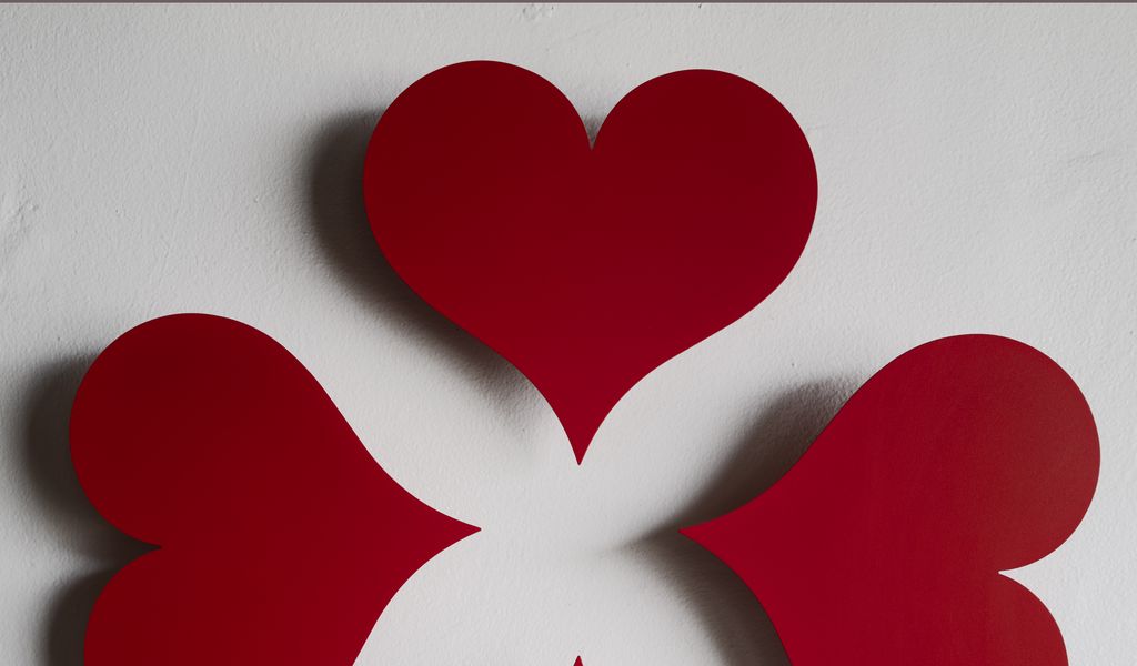 1024x600 Wallpaper hearts, paper, red, white
