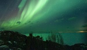 Preview wallpaper hill, northern lights, night, lake