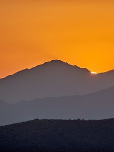Preview wallpaper hill, sunset, sky, silhouette