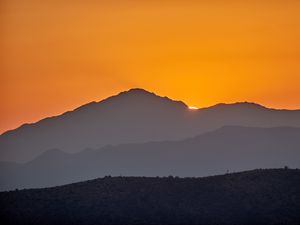 Preview wallpaper hill, sunset, sky, silhouette