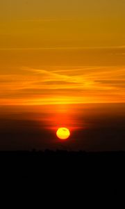 Preview wallpaper hill, sunset, sun, dark