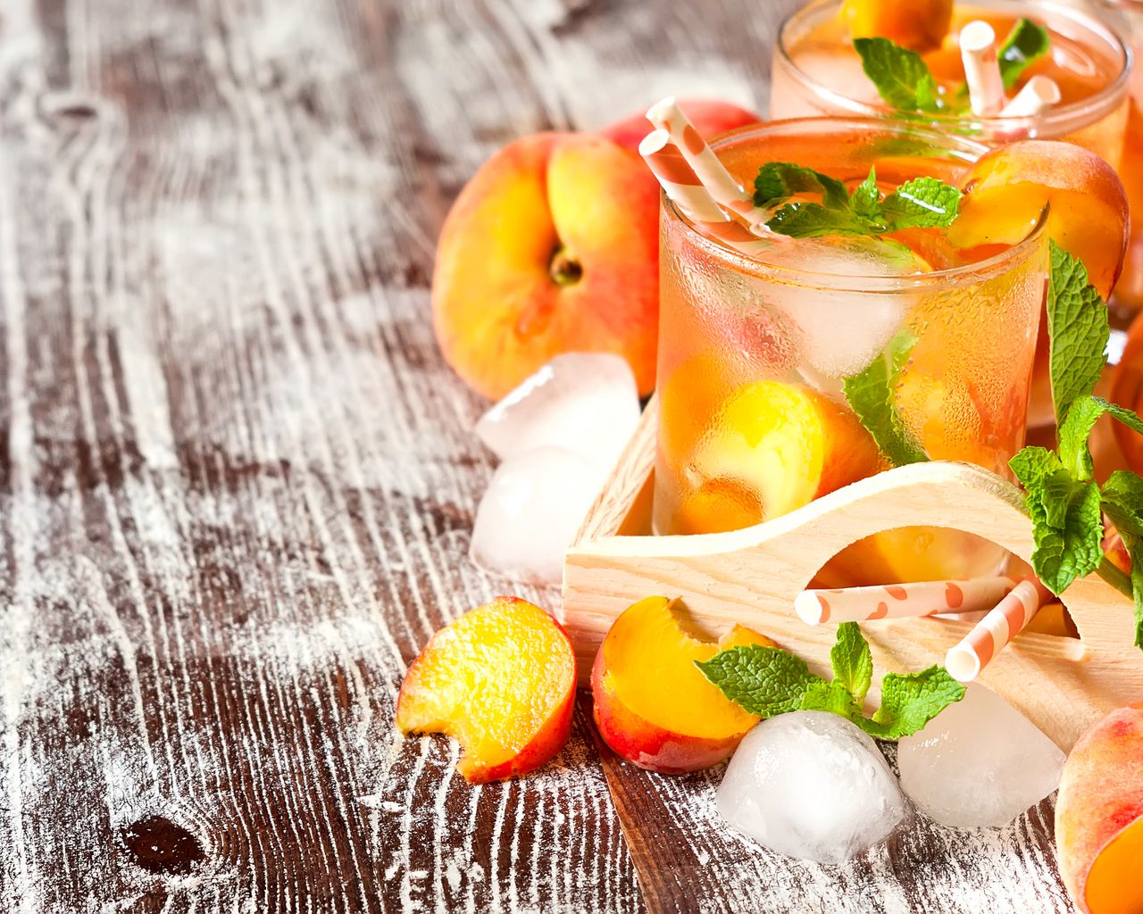 Download wallpaper 1280x1024 homemade lemonade, beverage, peach, ice ...