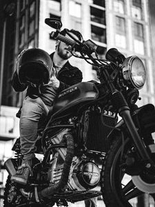 Preview wallpaper honda cx500, honda, motorcycle, bike, bw, biker, helmet