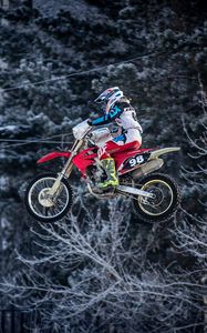 Preview wallpaper honda, motorcycle, motorcyclist, stunt, jump, extreme, winter