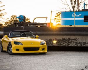 Preview wallpaper honda s2000, honda, car, yellow, sunset