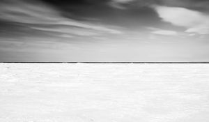 Preview wallpaper horizon, ice, snow, winter, sky, bw