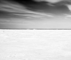 Preview wallpaper horizon, ice, snow, winter, sky, bw