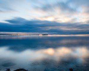 Preview wallpaper horizon, lake, clouds, sky