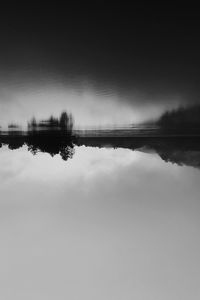 Preview wallpaper horizon, river, bw, reflection