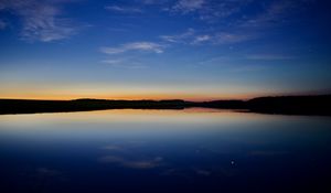 Preview wallpaper horizon, river, clouds