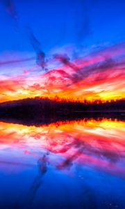 Preview wallpaper horizon, river, sunset, night, sky, colorful