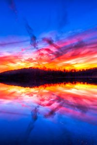 Preview wallpaper horizon, river, sunset, night, sky, colorful