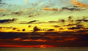 Preview wallpaper horizon, sun, sky, clouds
