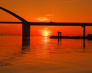 Preview wallpaper horizon, sunset, bridge, reflection, orange