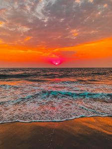 Preview wallpaper horizon, sunset, sky, foam, surf