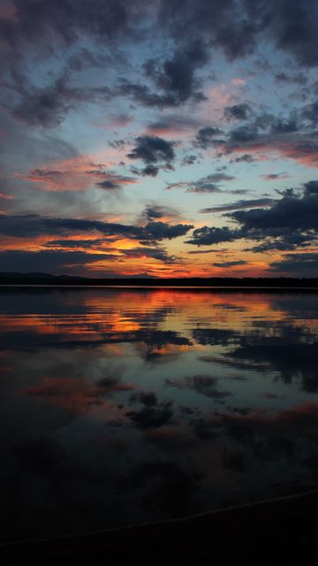 360x640 Wallpaper horizon, sunset, sky, river