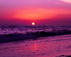 Preview wallpaper horizon, sunset, sun, purple