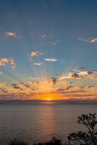 Preview wallpaper horizon, sunset, water, clouds