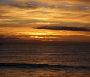 Preview wallpaper horizon, sunset, water, clouds, sea