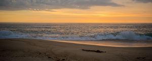 Preview wallpaper horizon, waves, sand, beach