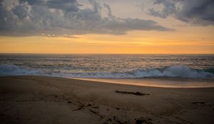 Preview wallpaper horizon, waves, sand, beach