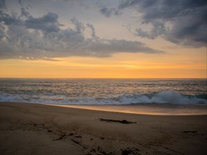 Preview wallpaper horizon, waves, sand, beach