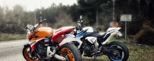 Preview wallpaper hornet and cb100r, bikes, road