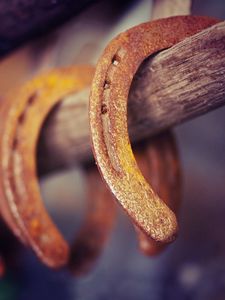 Preview wallpaper horseshoe, rust, background