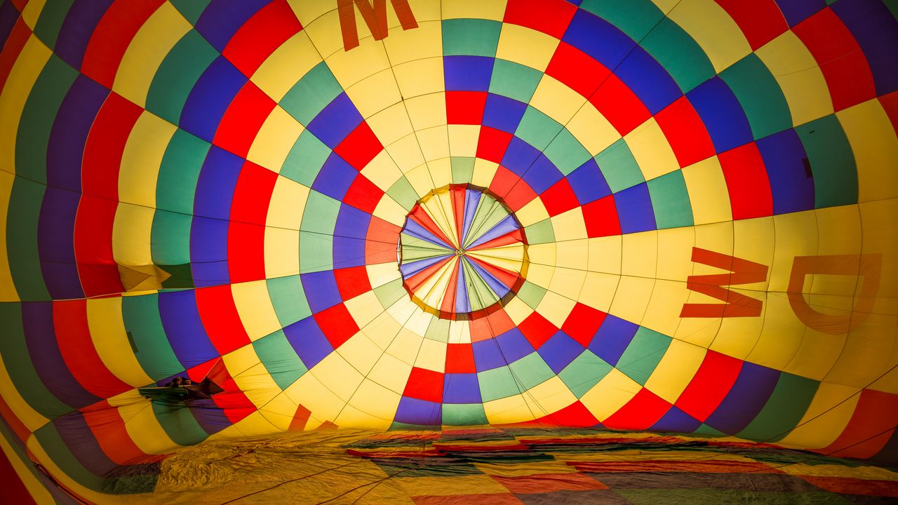 Wallpaper hot air balloon, dome, fabric, colorful