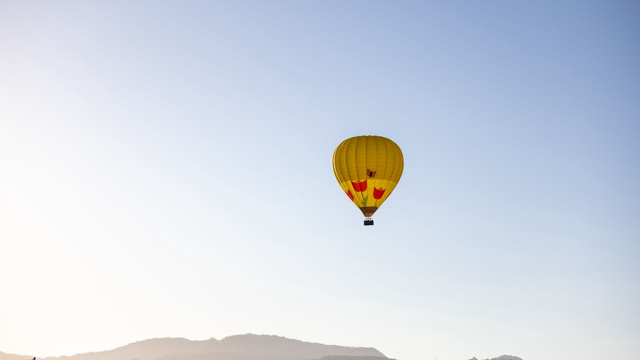 Wallpaper hot air balloon, sky, mountains