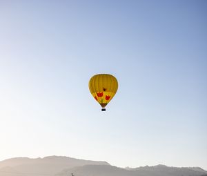 Preview wallpaper hot air balloon, sky, mountains