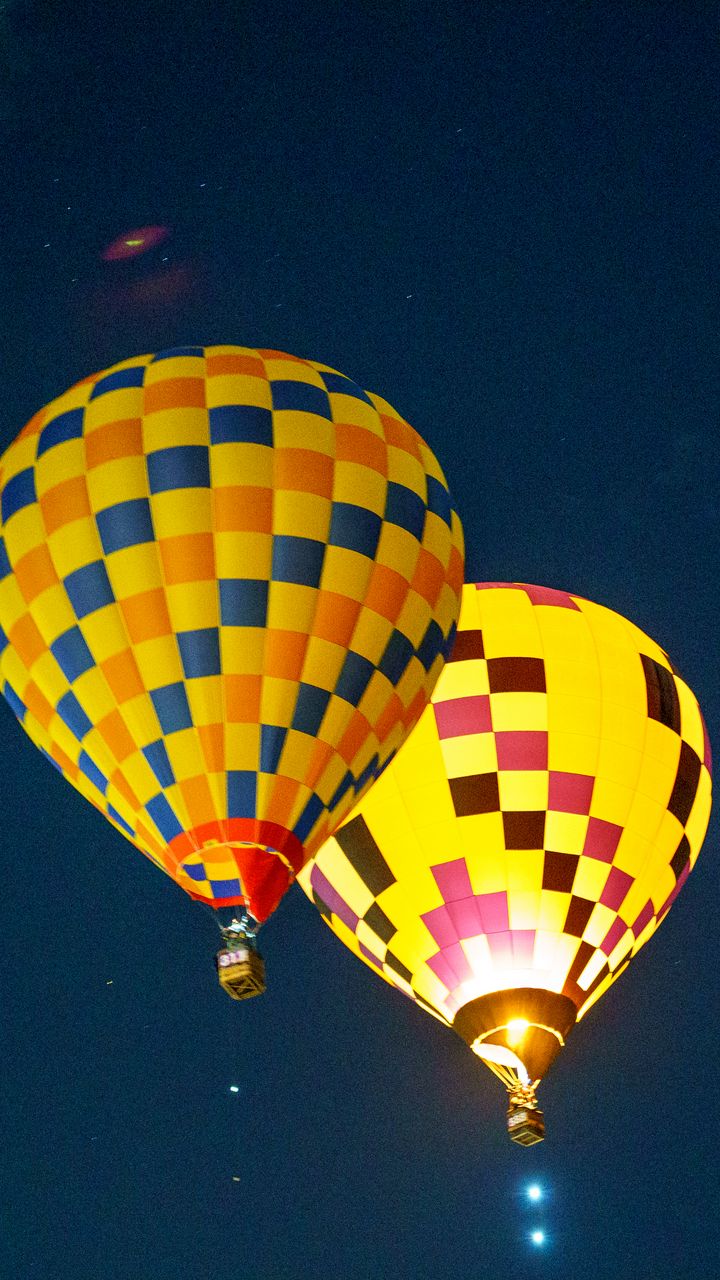 720x1280 Wallpaper hot air balloon, travel, clouds, sky, flight, height, dark