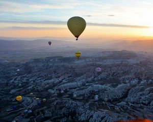 Preview wallpaper hot air balloons, flight, height, mountains, relief