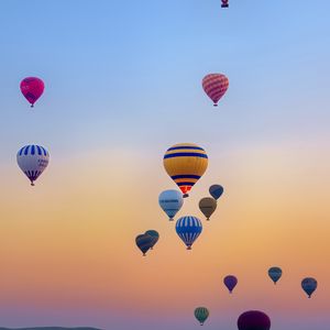 Preview wallpaper hot air balloons, flight, sky, sunrise