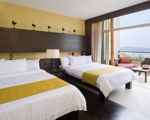 Preview wallpaper hotel, room, bed, stylish, modern