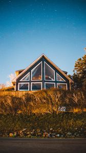 Preview wallpaper house, building, starry sky, bushes