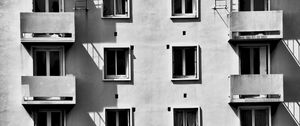 Preview wallpaper house, facade, bw, windows
