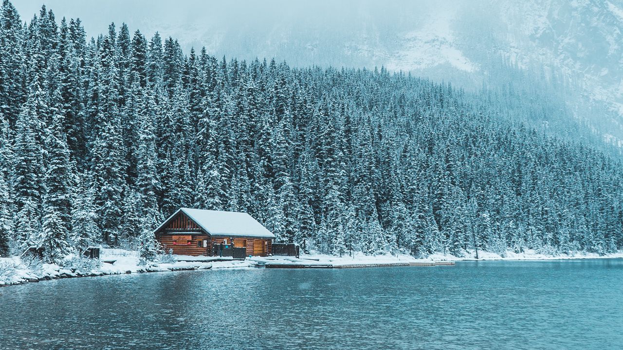 Wallpaper house, lake, mountains, winter