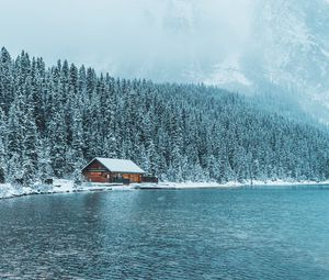 Preview wallpaper house, lake, mountains, winter