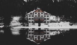 Preview wallpaper house, lake, mountains, landscape, reflection