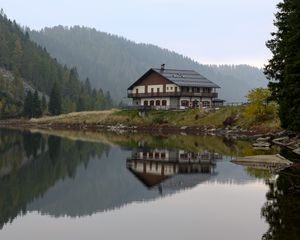 Preview wallpaper house, lake, reflection, forest, view